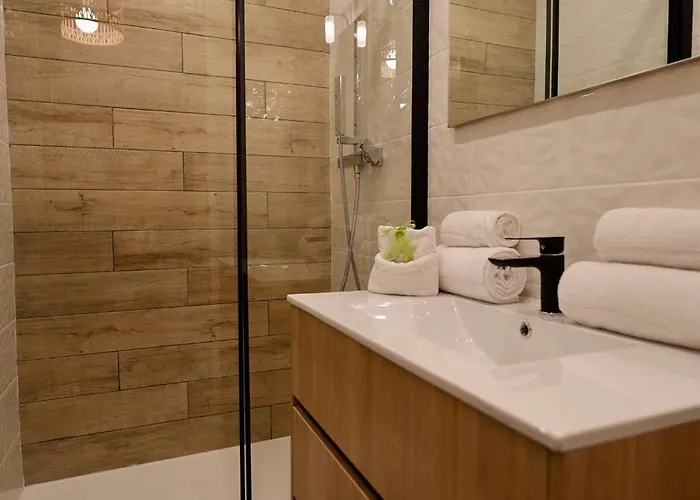 Héliopolis D 51 - 4 Personnes Agde